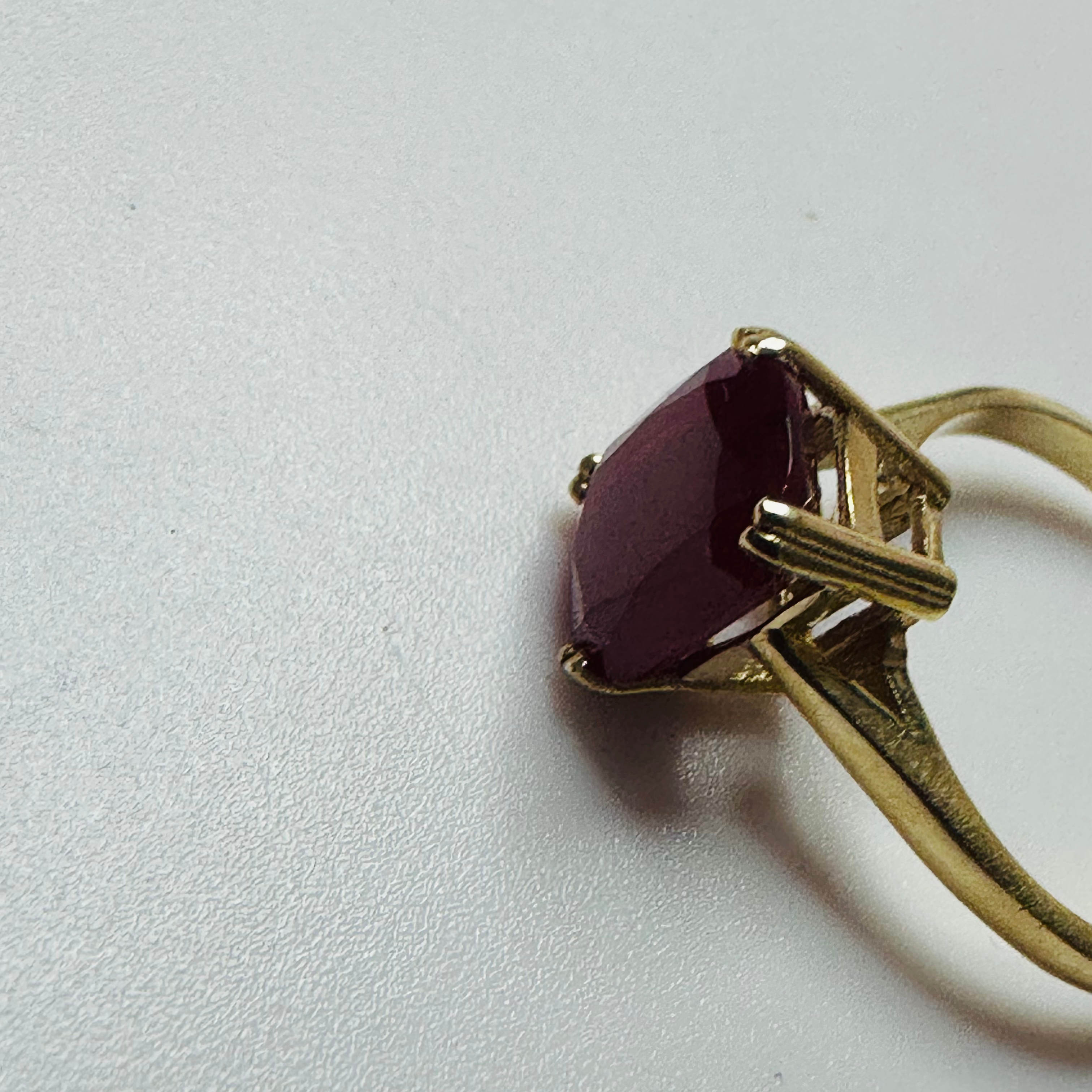 Hand cut Synthetic Ruby Yellow 9ct yellow gold ring size N image 5