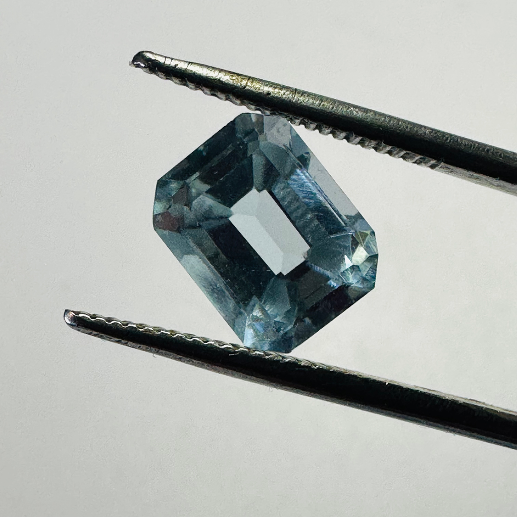 AQUAMARINE ANTIQUE CUT  9MMX7MM 2.19CTS image 2