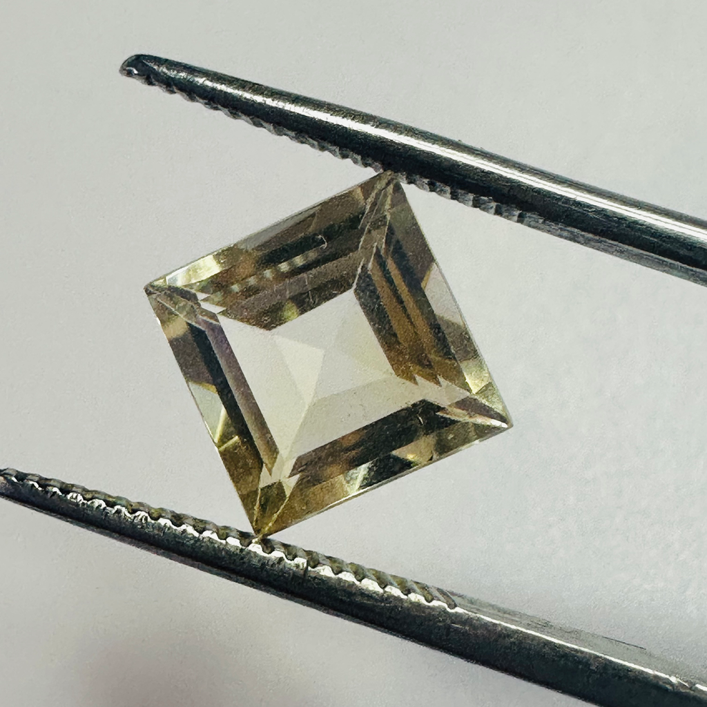 CITRINE SQUARE 7.5MMX7.5MM. 2.27CTS image 3