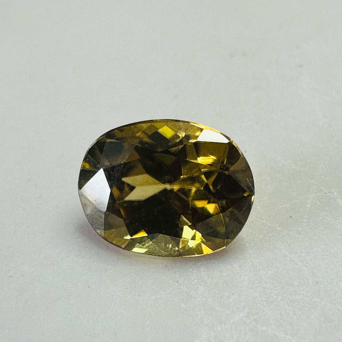 Tourmaline yellow oval 9mmx7mm 1.41cts image 2