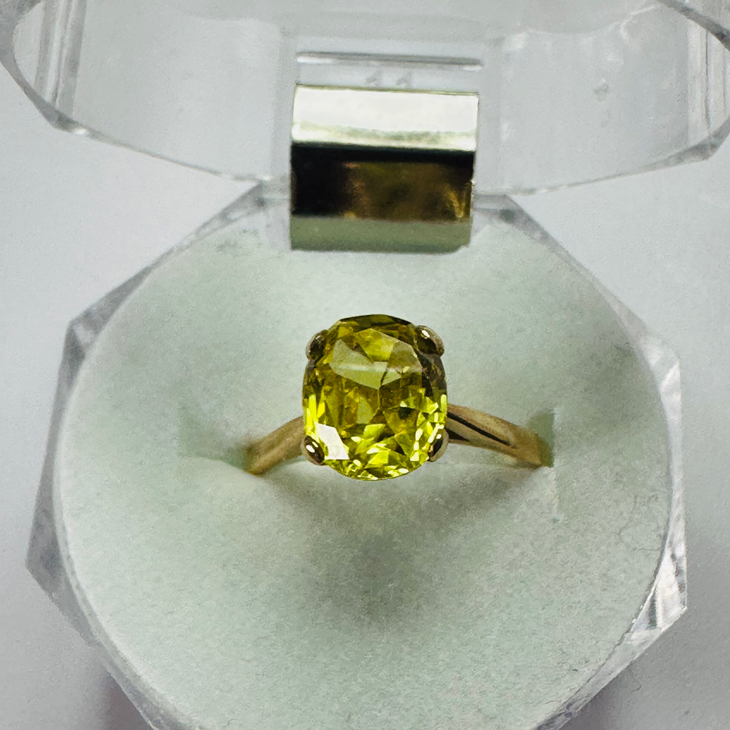 Hand cut Synthetic Sapphire Lemon Yellow 9ct yellow gold ring size N image 5