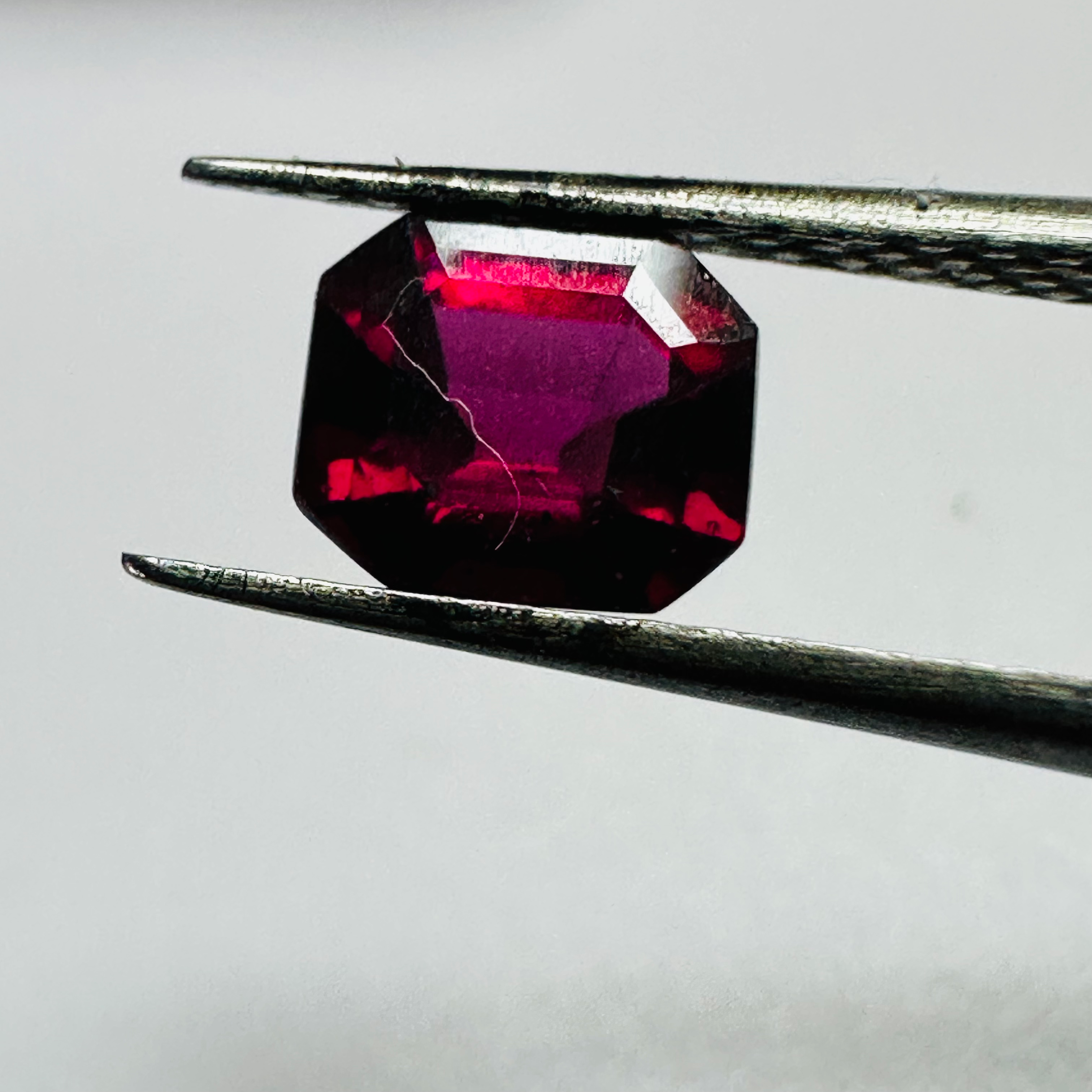 GARNET  RECTANGLE  5.5MMX 4.8MM 0.80CTS RED image 8
