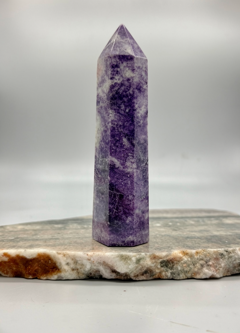 Lepidolite tower Large 21 cm 515g image 0
