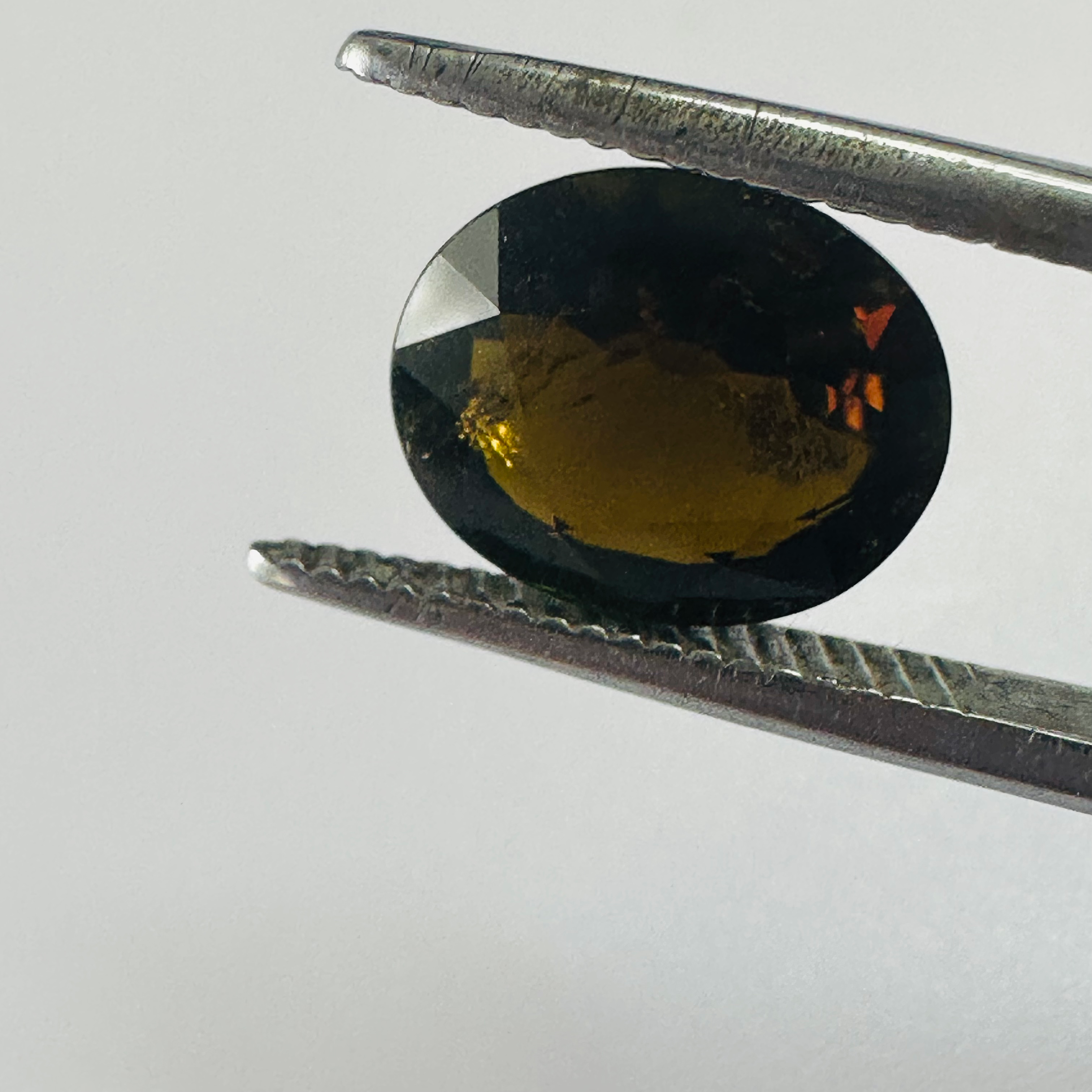 TOURMALINE COLOUR CHANGE OVAL 9MM.X 7.5MM   2.09CTS image 1