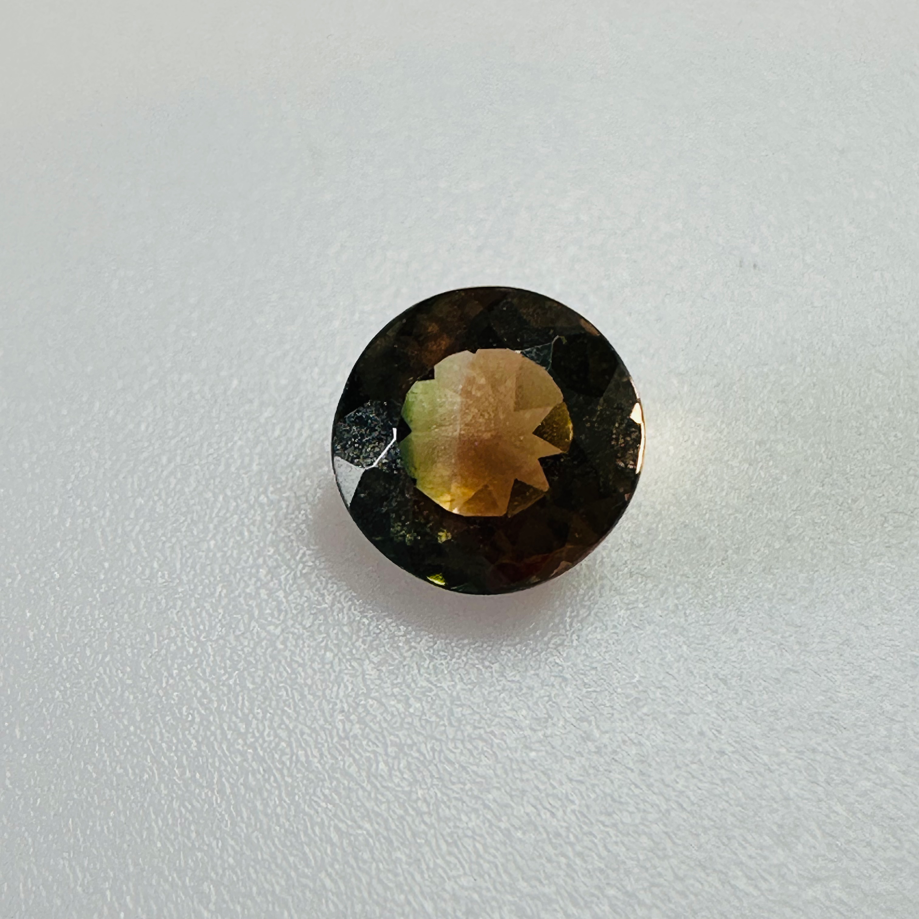 TOURMALINE BI COLOUR ROUND  6MM   0.92CTS image 0