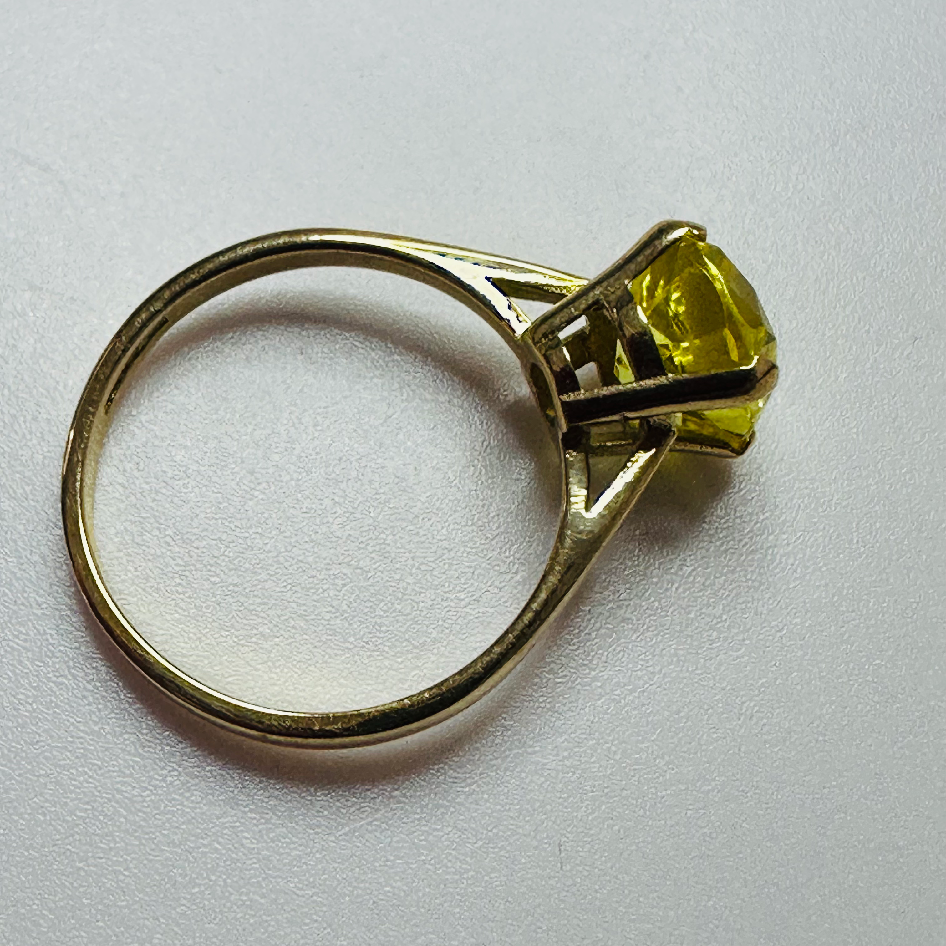 Hand cut Synthetic Sapphire Lemon Yellow 9ct yellow gold ring size N image 3