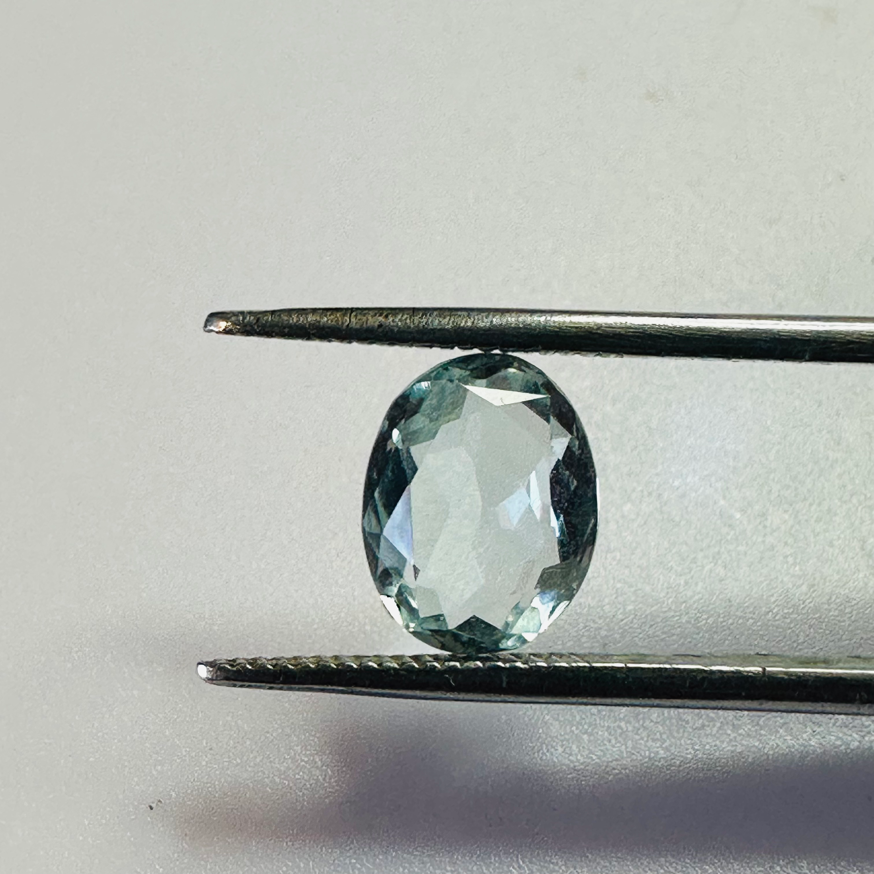 AQUAMARINE OVAL 9.5MMX7.5MM 1.75CTS image 2