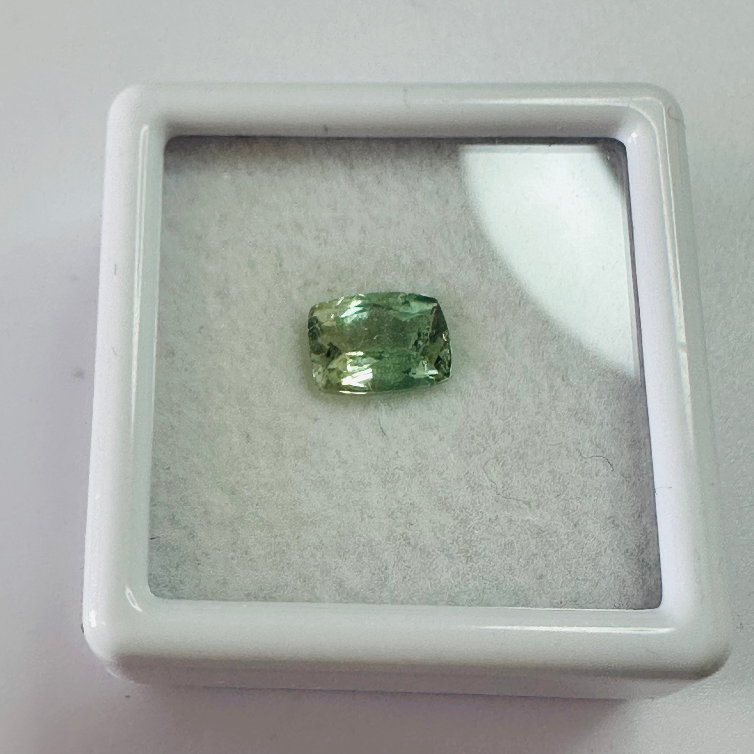 TOURMALINE BI COLOUR CUSHION  7MMX5MM   0.93CTS image 2