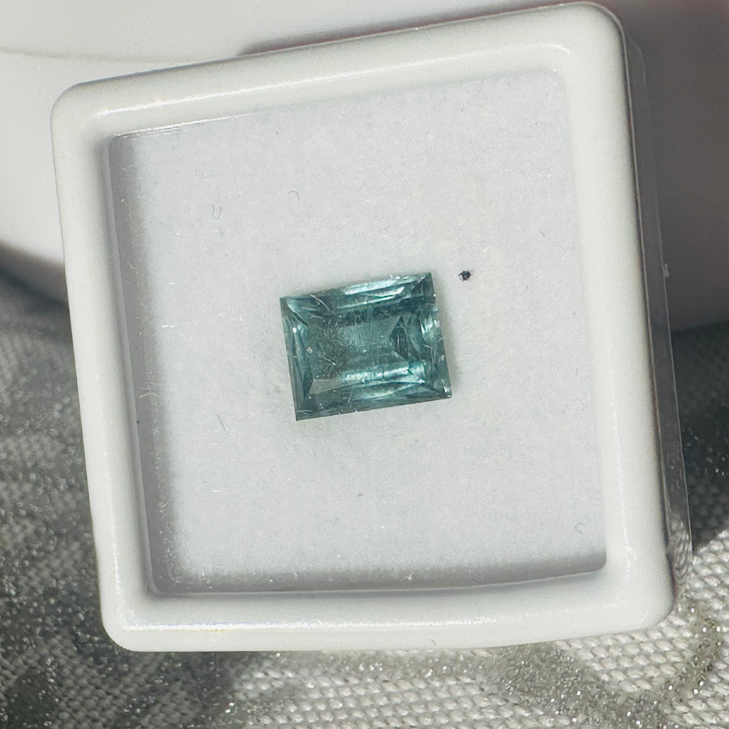 TOURMALINE BLUE TRAP CUT 8MM.X 7MM   2.70CTS image 5