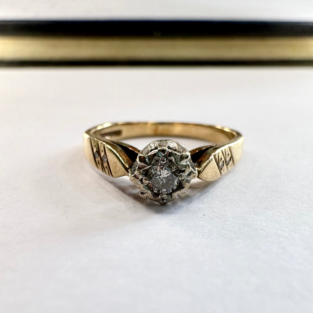 9ct yellow Gold diamond Ring N1/2 image 0