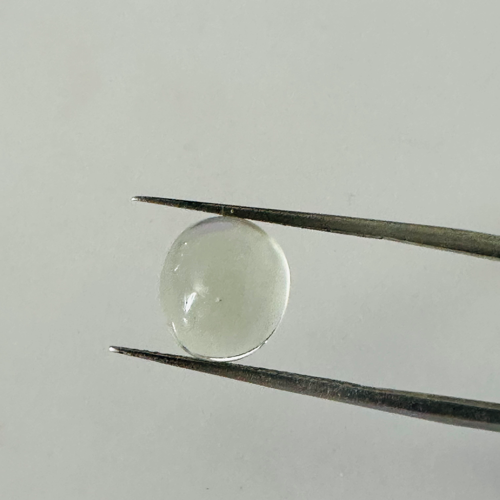 Moonstone  white moon oval 10.3mmx9.3mm  4.09cts image 6