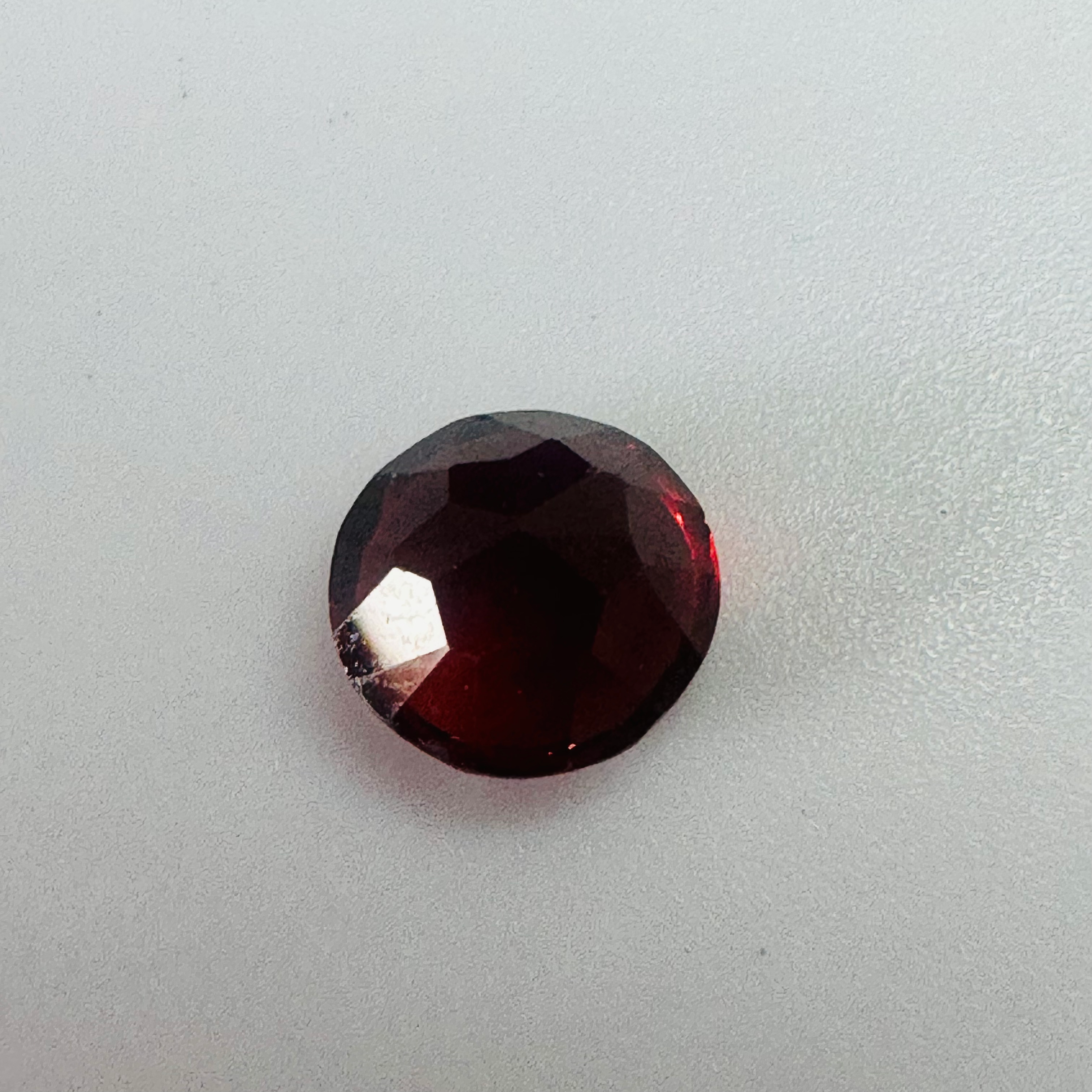 GARNET  ROUND 7.1MM  1.73CTS  RED image 5