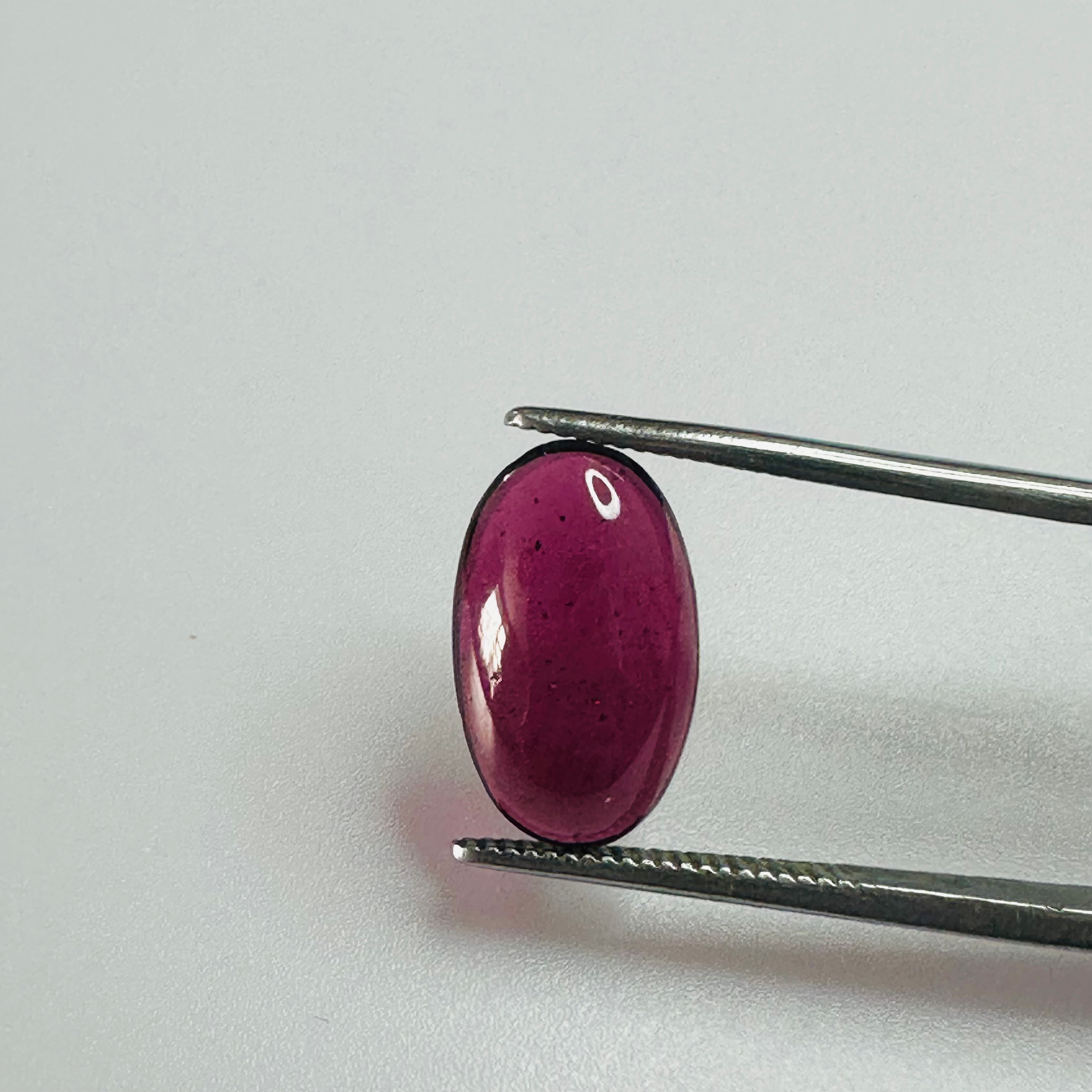 GARNET OVAL CAB 13.8MMX8.3MM  4.01CTS image 2