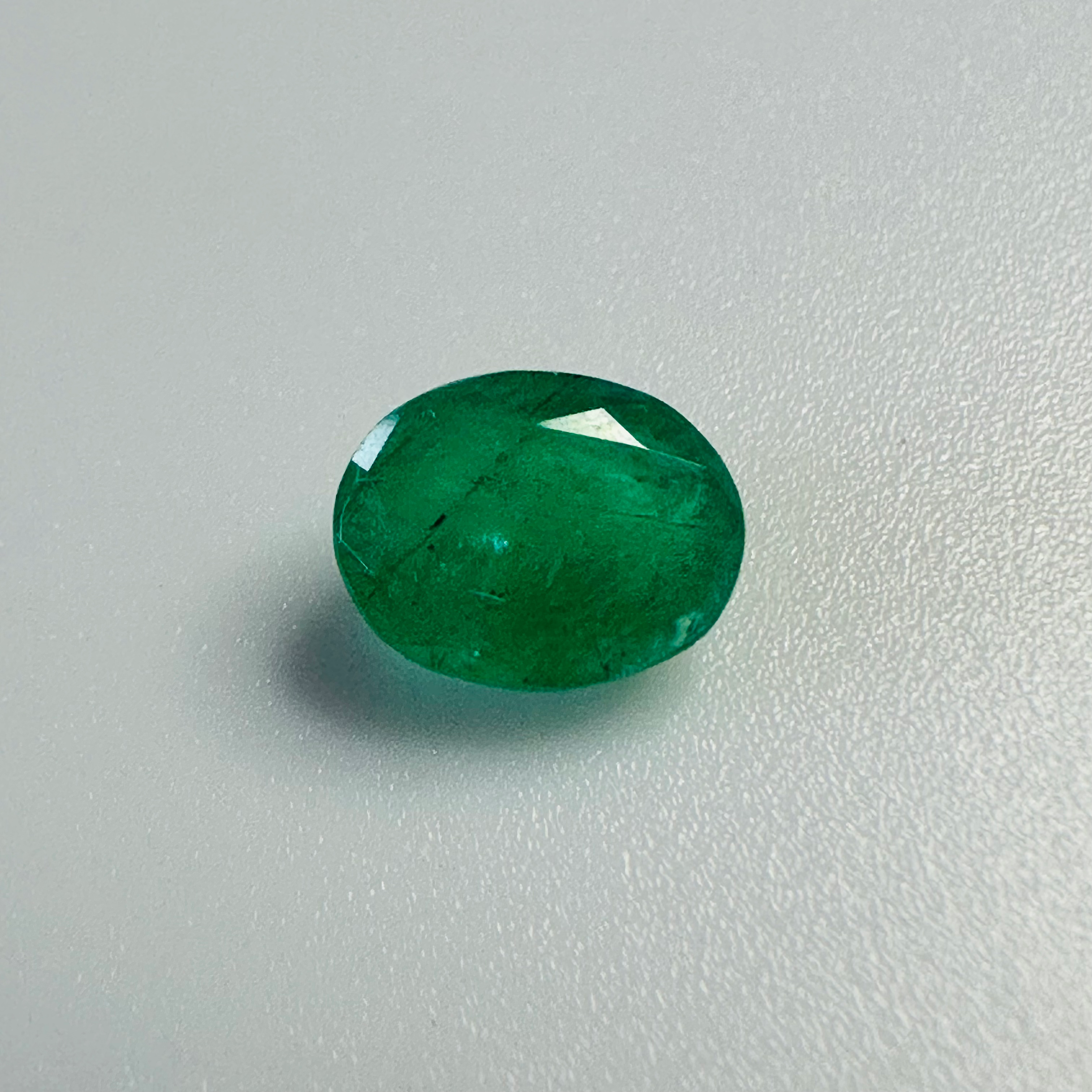 EMERALD OVAL  7.4MM X  5.8MM   1.07CTS image 1