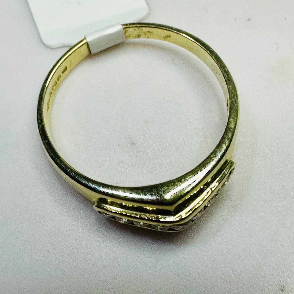 NEW 9ct Diamond and Gold Ring Size P 1/2 image 2
