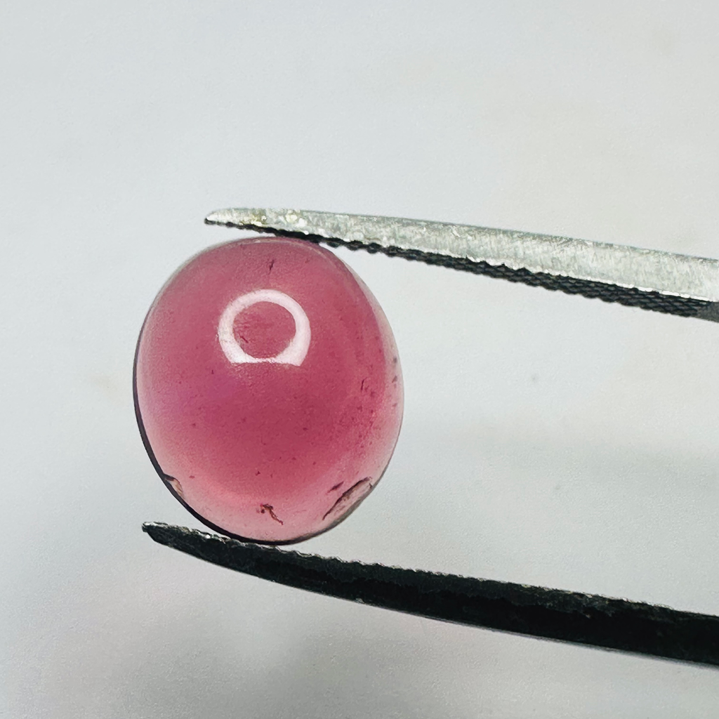 GARNET OVAL CAB 11MMX9.5MM 3.63CTS image 0