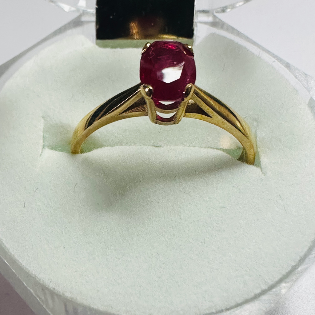 Hand cut Stunning Ruby   9ct yellow gold ring size M 1/2 image 1
