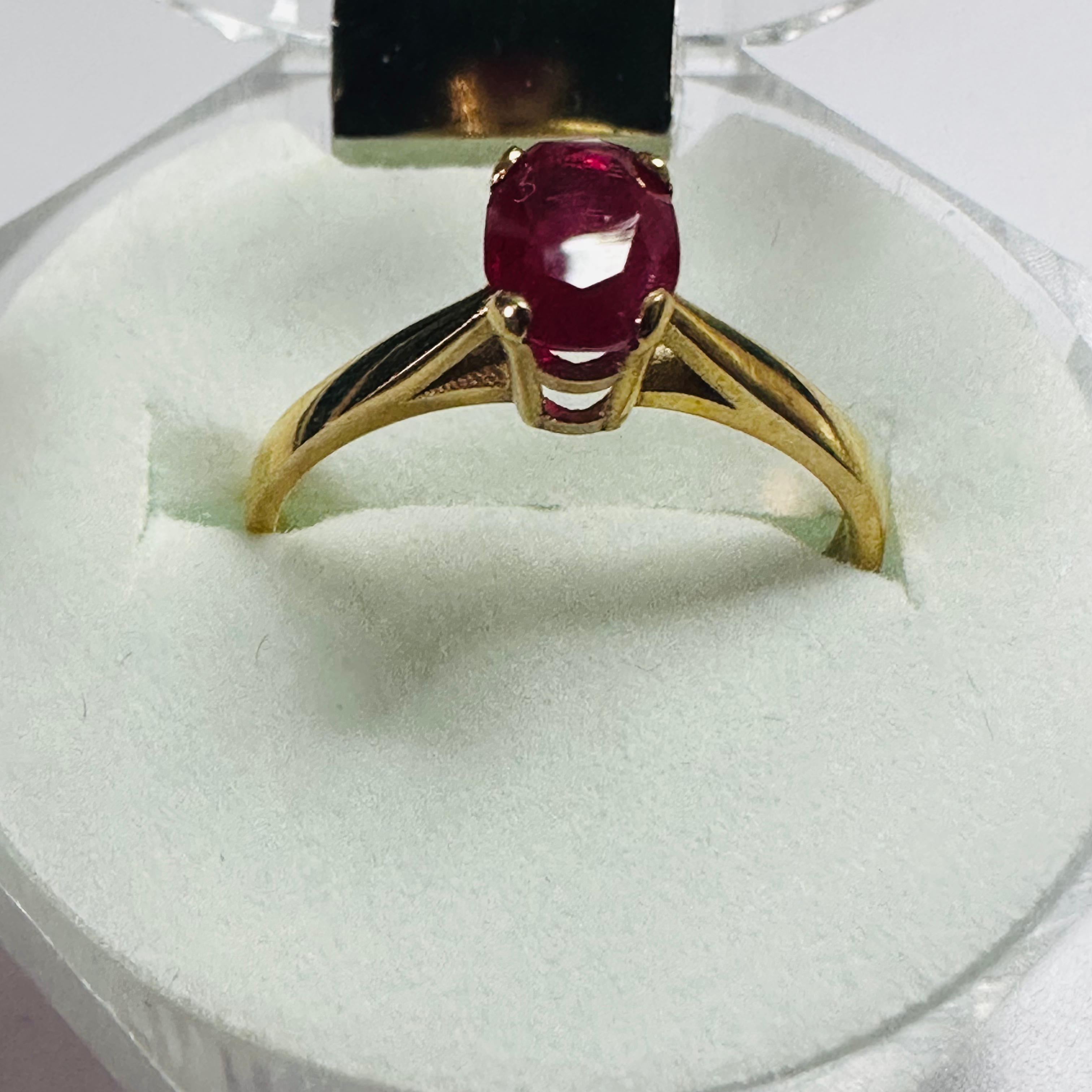 Hand cut Stunning Ruby   9ct yellow gold ring size M 1/2 image 1