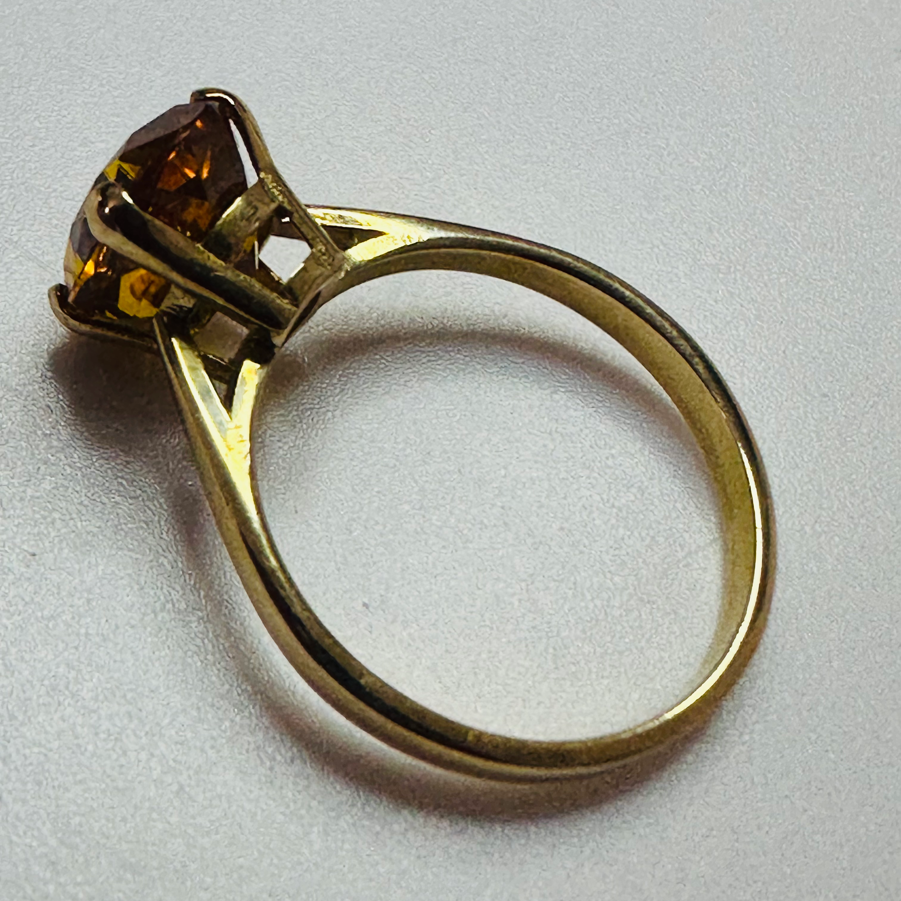 Hand cut Synthetic Sapphire Golden Yellow 9ct yellow gold ring size M image 2