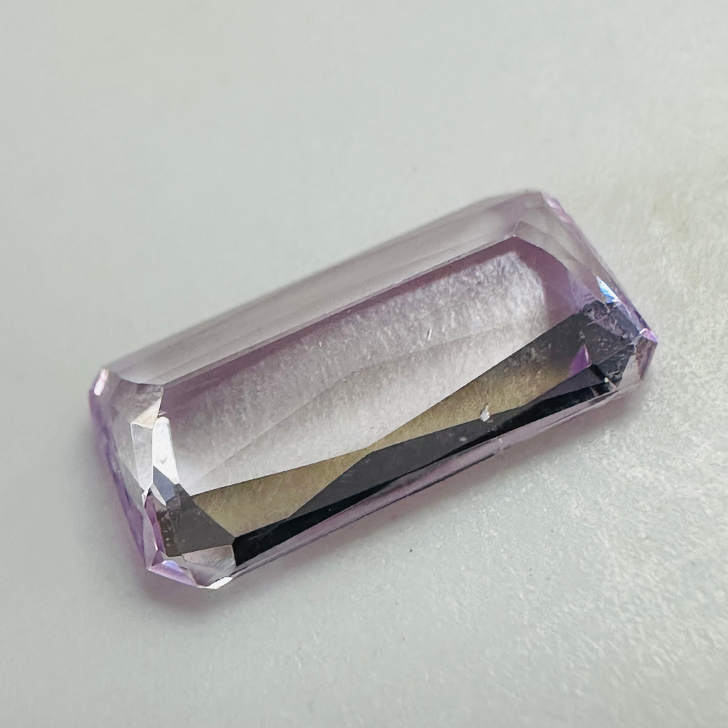 Kunzite pink rectangle 11.6x6.4mm  2.66cts image 2