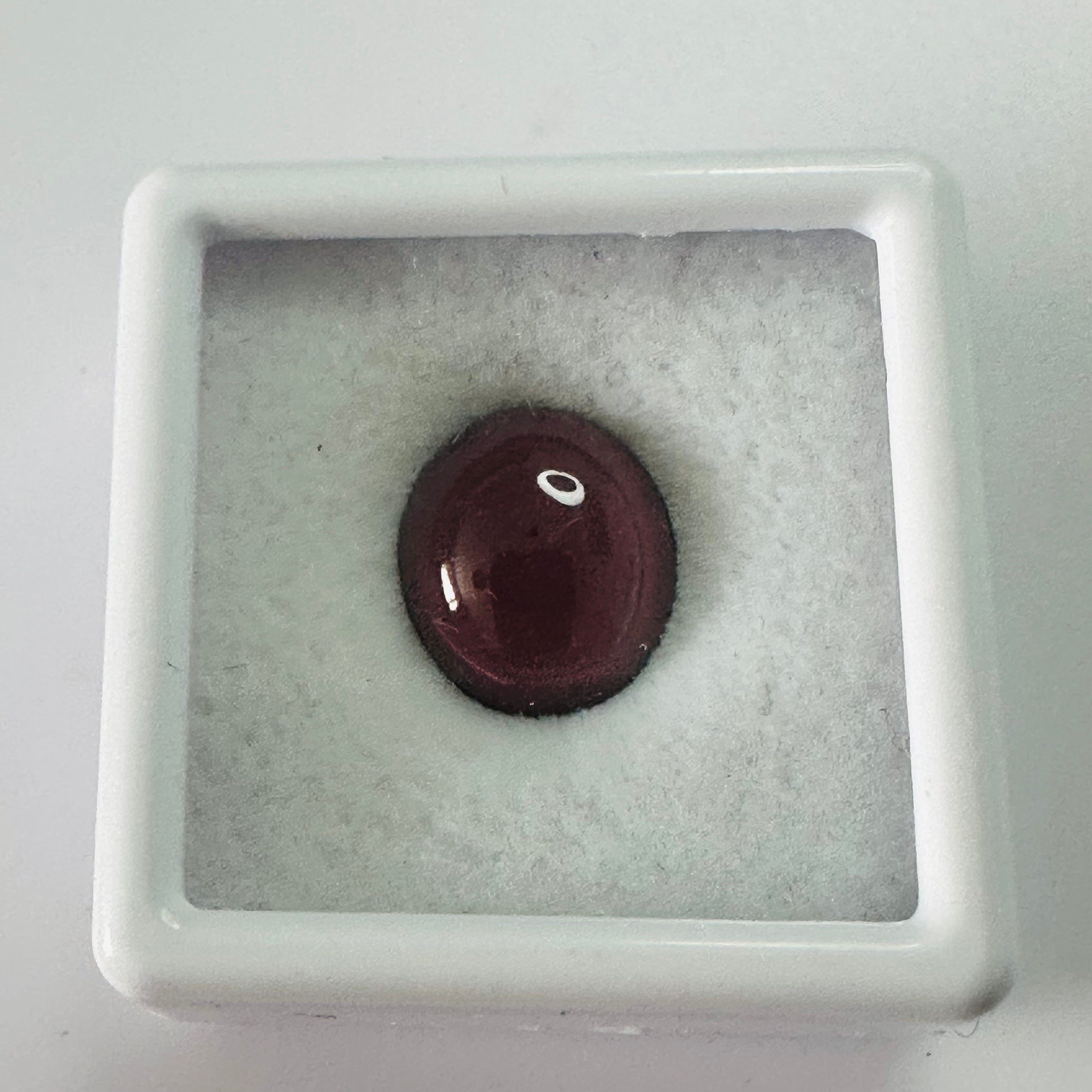 GARNET OVAL CAB 11MMX9.5MM 3.63CTS image 3