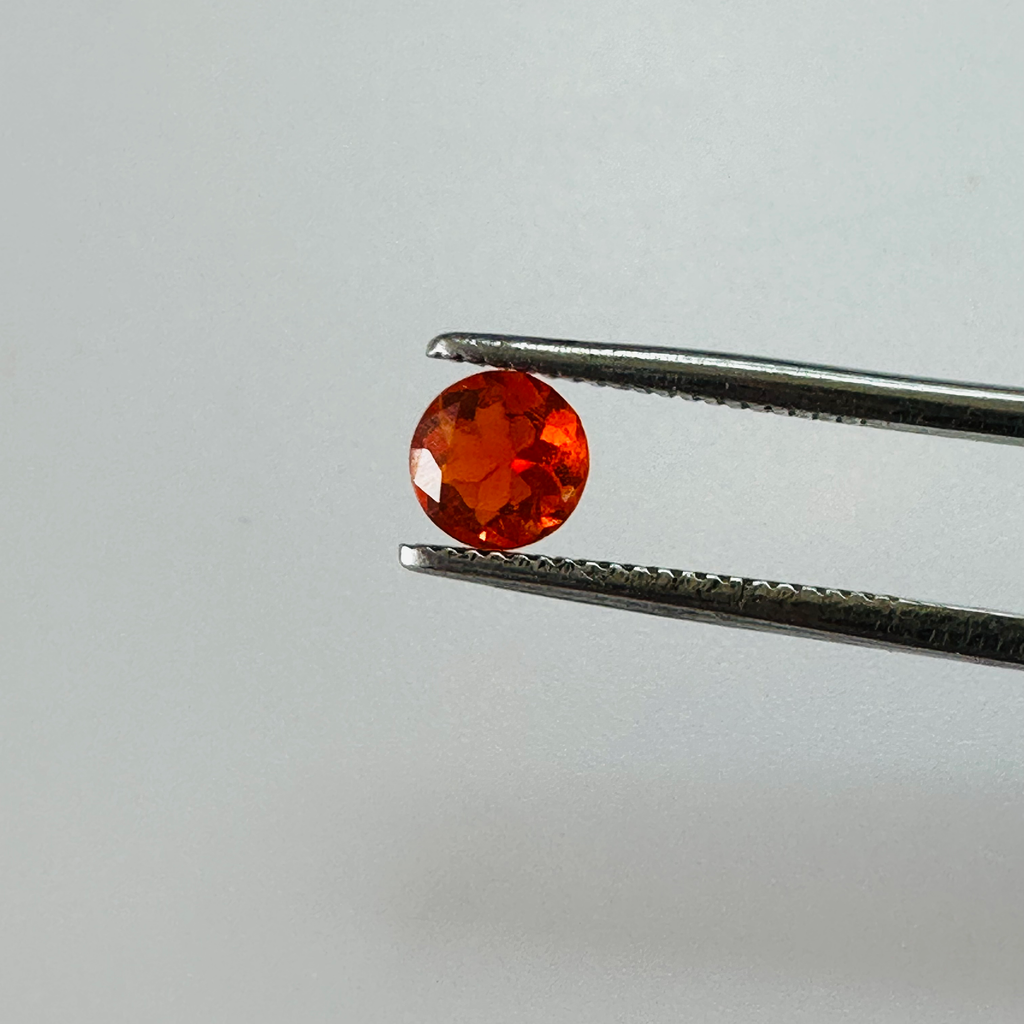 FIRE OPAL ROUND 4.9MM ROUND  0.26CTS image 0