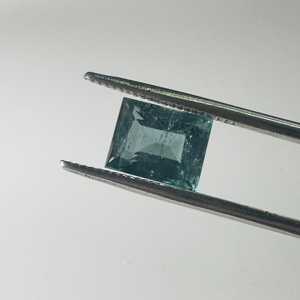 TOURMALINE BLUE TRAP CUT 8MM.X 6MM   2.02CTS image 6