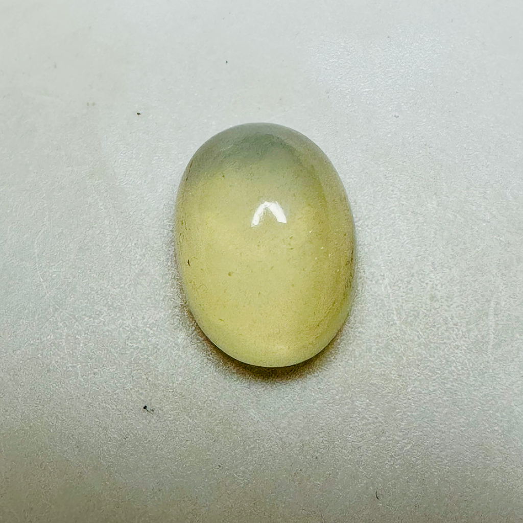 Moonstone  white moon oval 15mmx11mm  9.08cts image 6