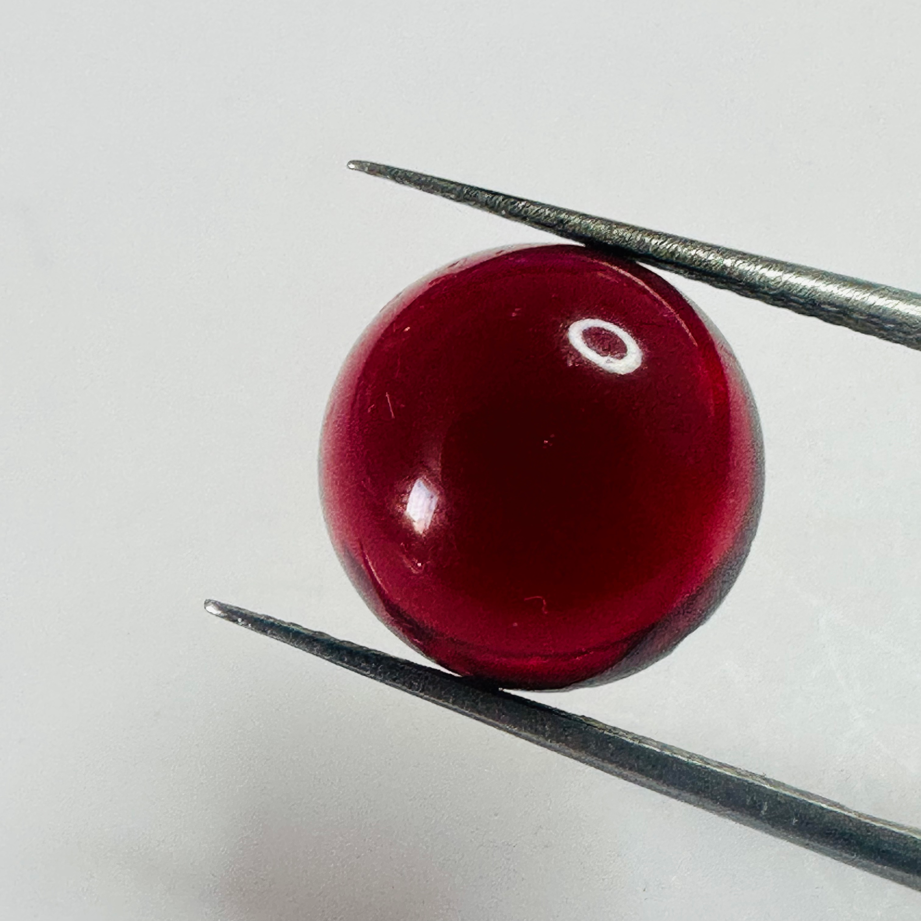 GARNET CABOCHON 12.4MM ROUND 9.63CTS  DEEP RED image 1
