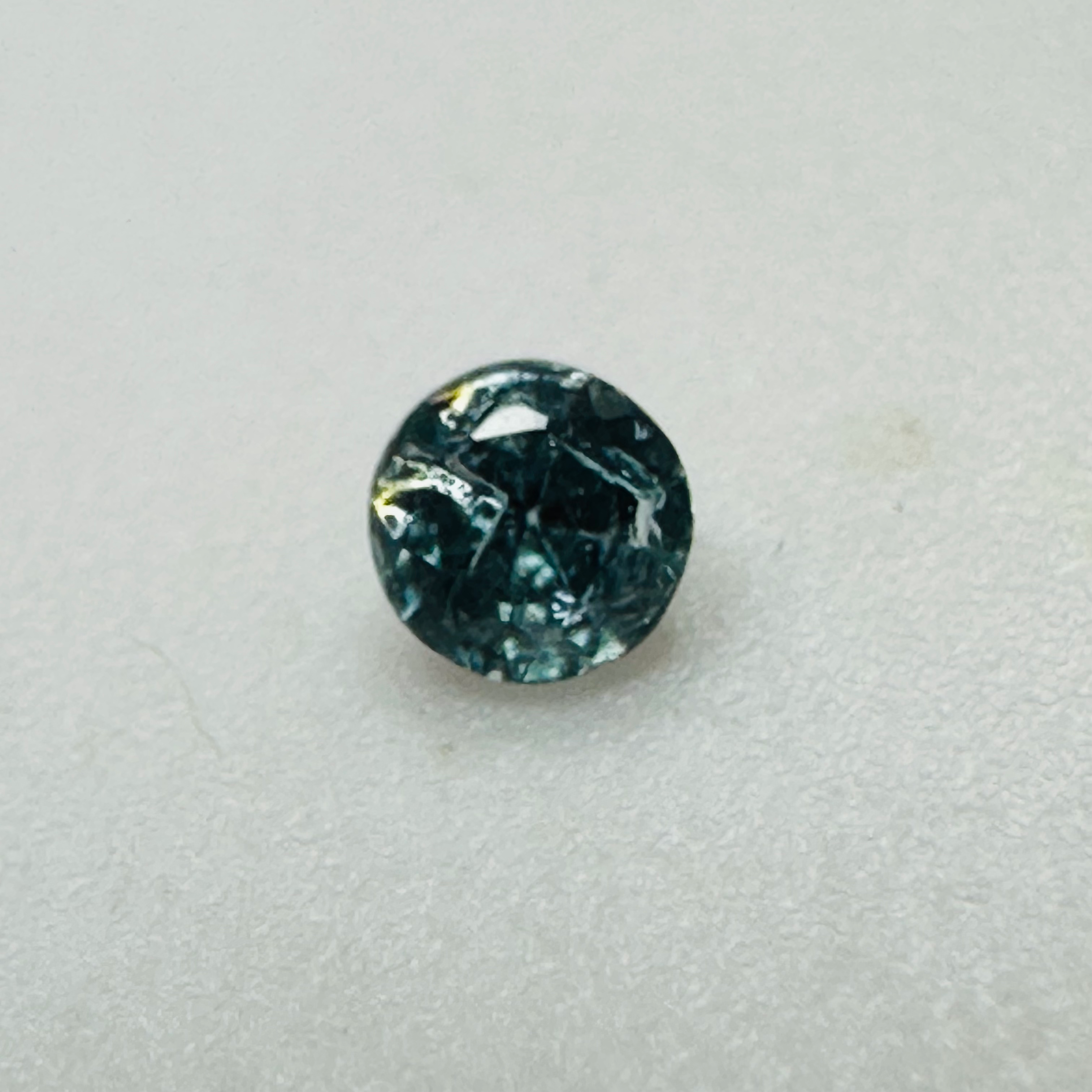ZIRCON BLUE ROUND. 3.8MM  0.10CTS image 0