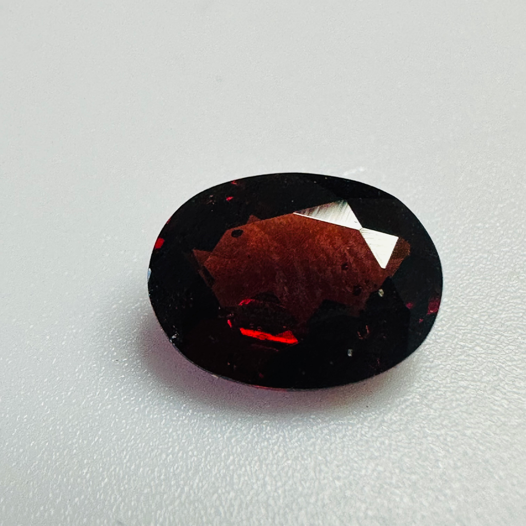 GARNET OVAL  9.3MMX7.2MM 2.14CTS image 4