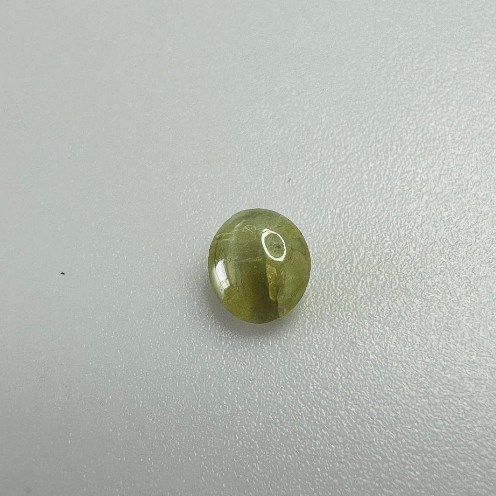 CHRYSOBERYL CATS EYE OVAL 4.5MMX4MM  0.39CTS image 2