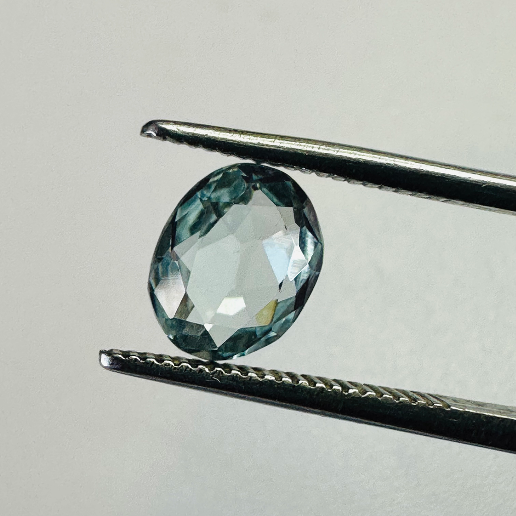 AQUAMARINE OVAL 8MMX6MM 1.12CTS image 1
