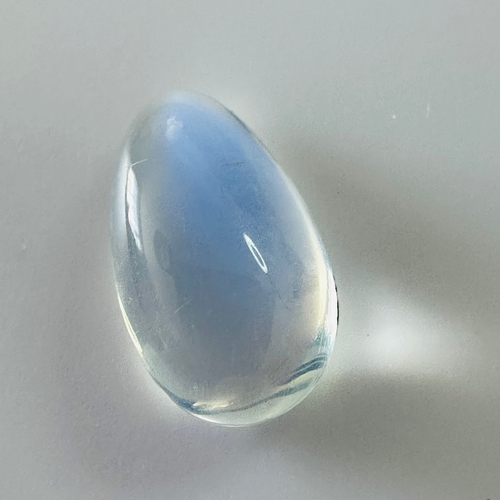 MOONSTONE DROP 17MMX10MM   7.64CTS BLUE MOON image 2