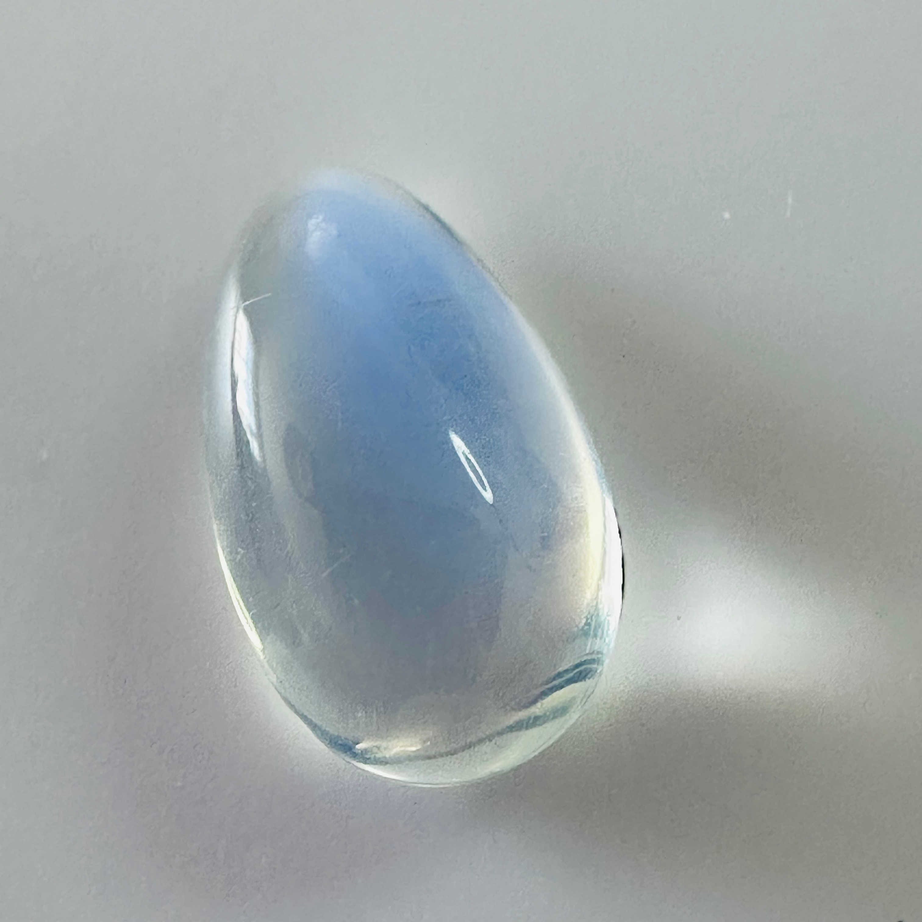 MOONSTONE DROP 17MMX10MM   7.64CTS BLUE MOON image 2