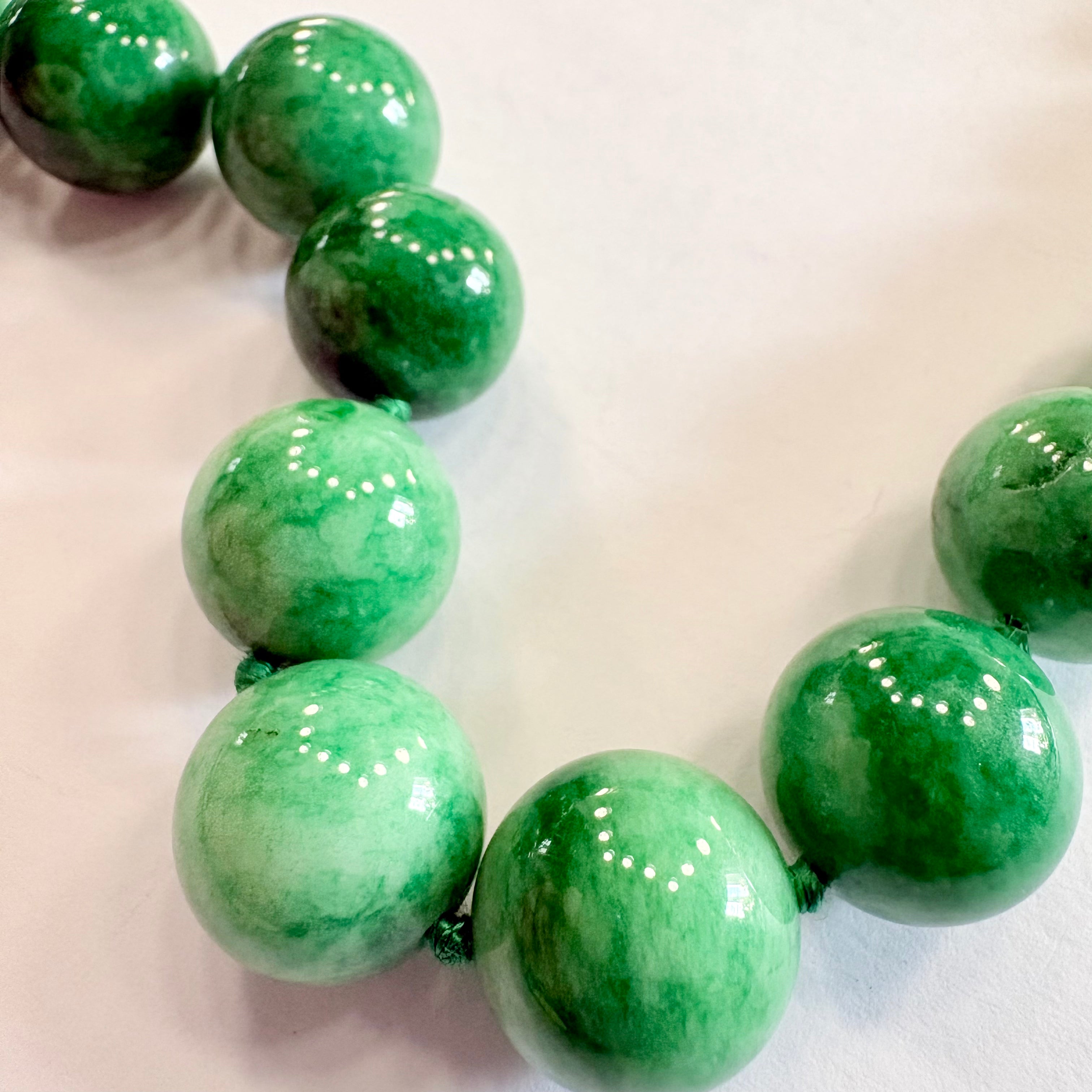 15mm round Jadite beaded necklace image 1