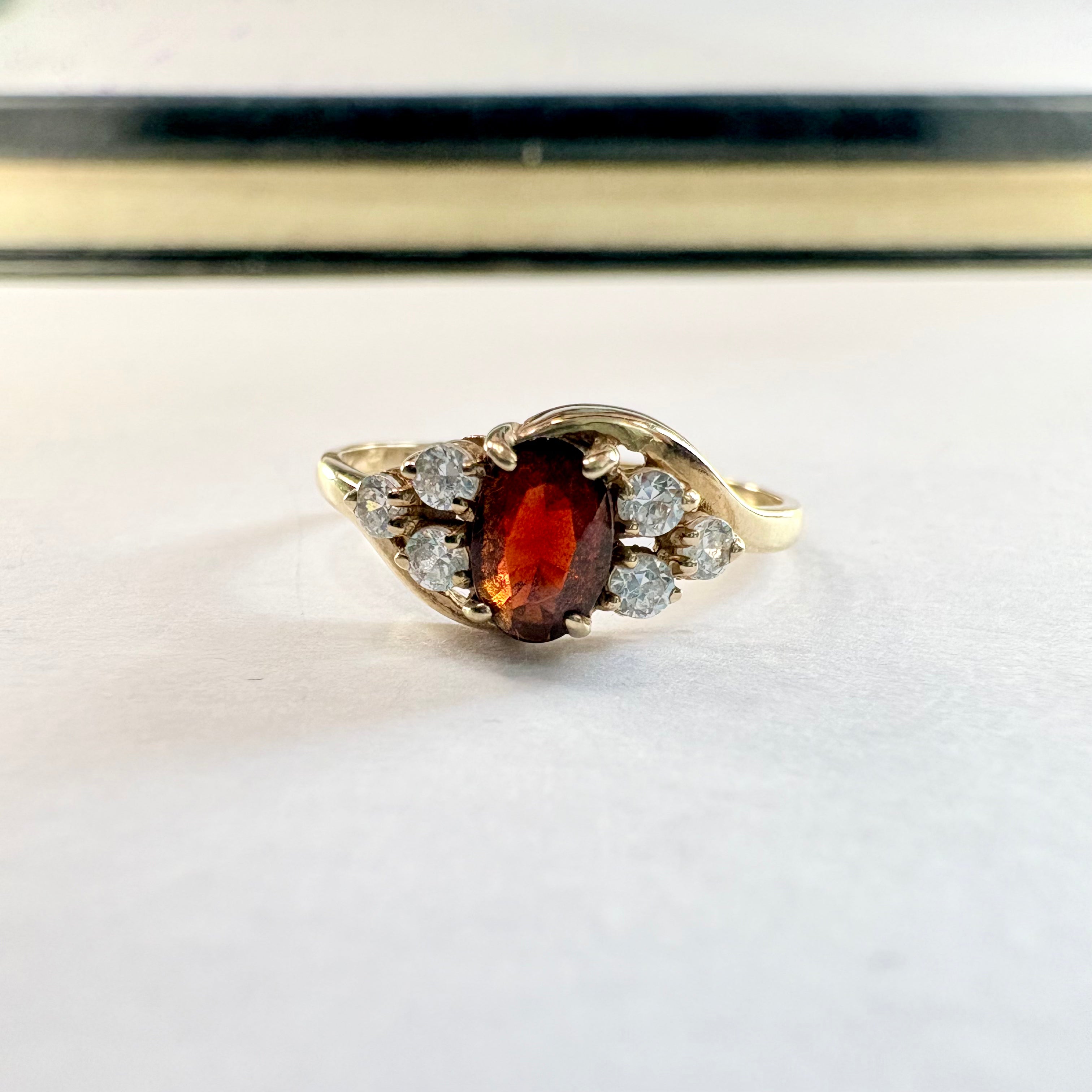 9ct Yellow gold hessonite Garnet Ring M3/4  image 0