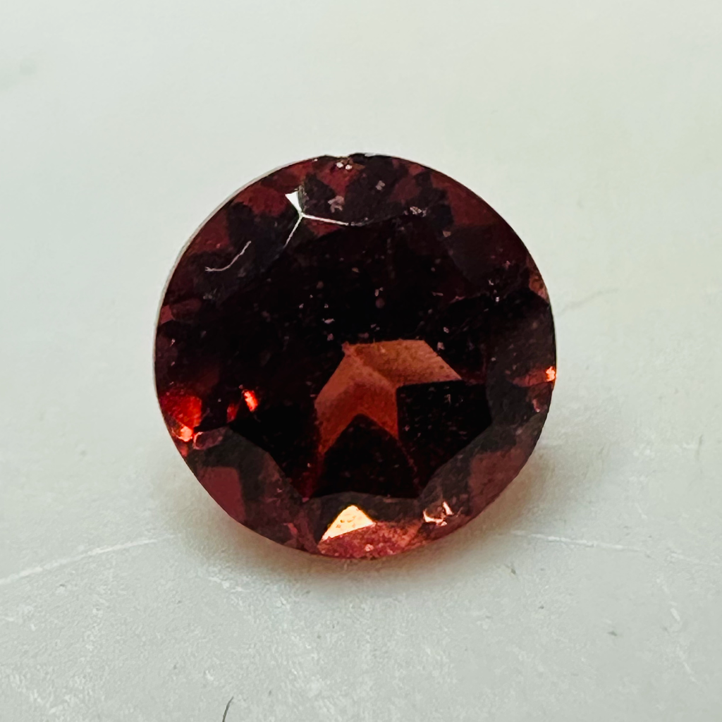 GARNET  ROUND 5MM  0.63CTS  RED CABOCHEON image 1