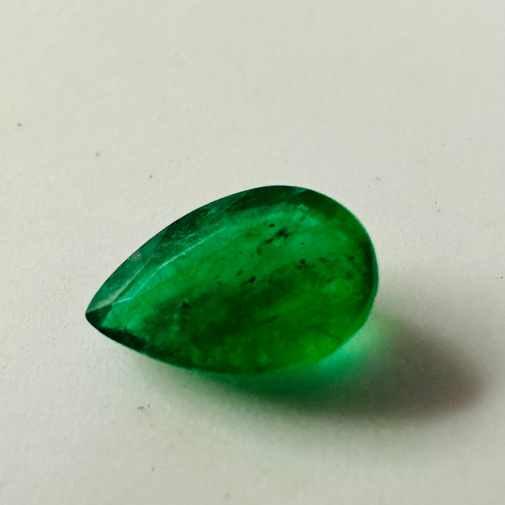 EMERALD DROP   8.7 MM X  5.6MM   1.22CTS image 4