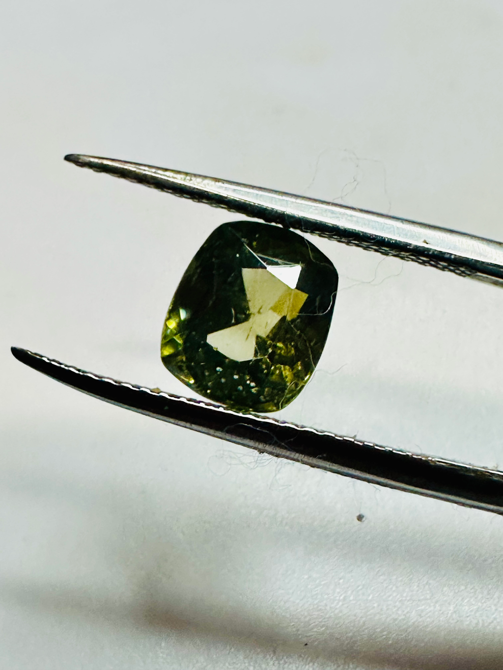 Green Zircon cushion 8.6mm x 7.2 mm.   3.26cts image 7