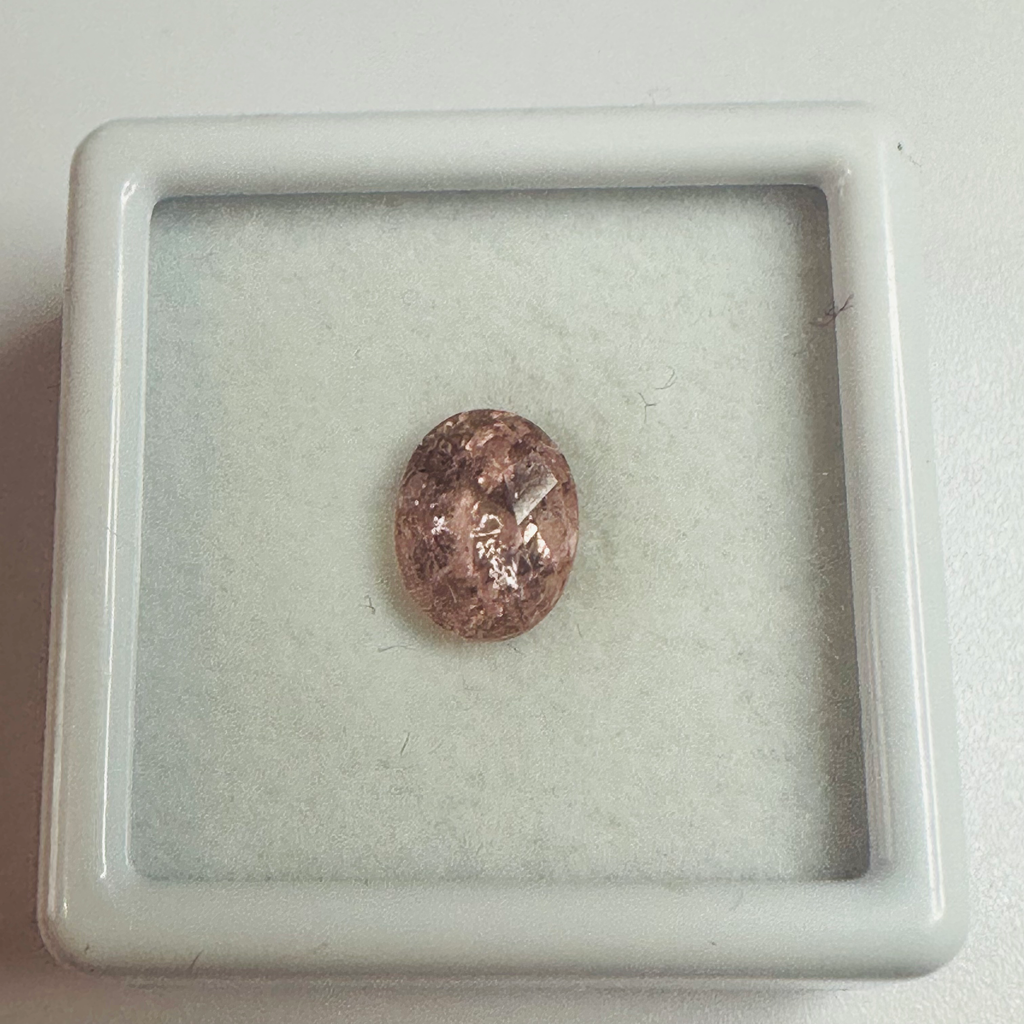 TOURMALINE PINK OVAL 7.8MM.X 6.1MM  1.64CTS image 3