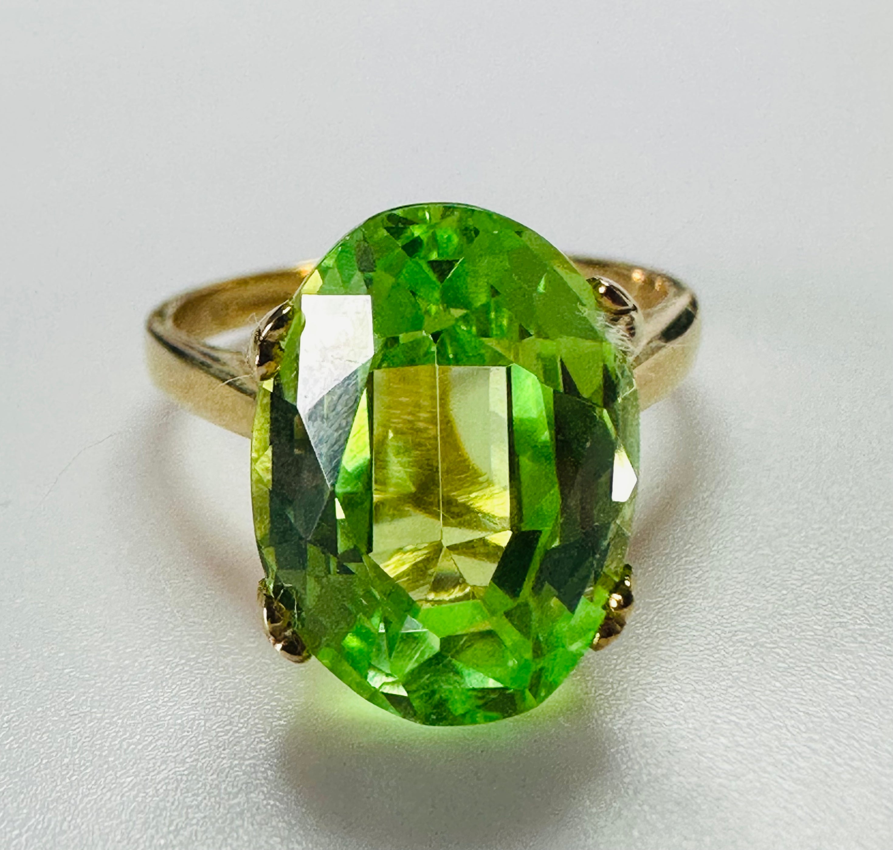 Hand cut Synthetic Sapphire VIVID GREEN 9ct yellow gold ring size N image 0