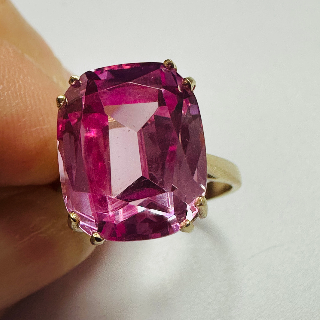 Hand cut Synthetic Sapphire Dusty Pink 9ct yellow gold ring size O 1/2 image 3