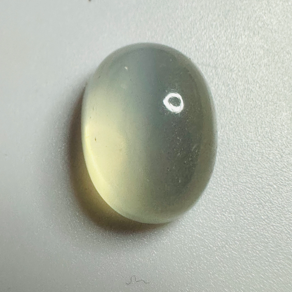 Moonstone  white moon oval 15mmx11mm  9.08cts image 1