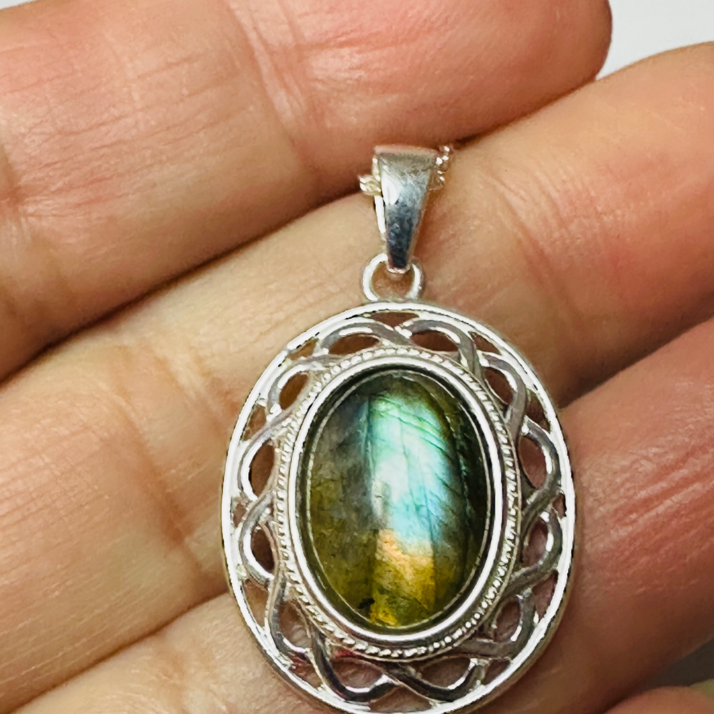 New  Labradorite 10x8 Sterling silver 18inch chain image 5