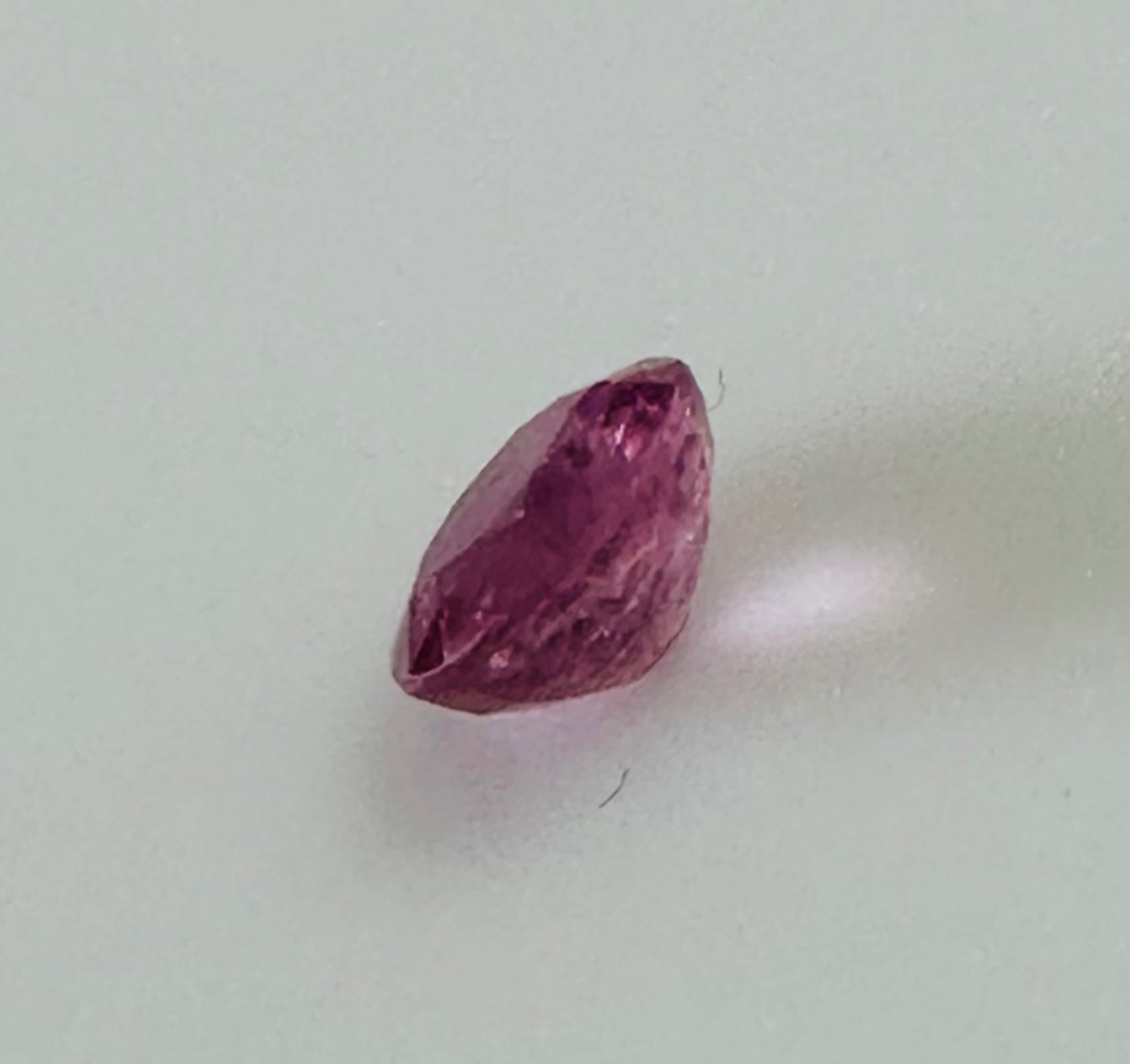 PINK SAPPHIRE OVAL 4MMX3.3MM 0.27CTS image 3