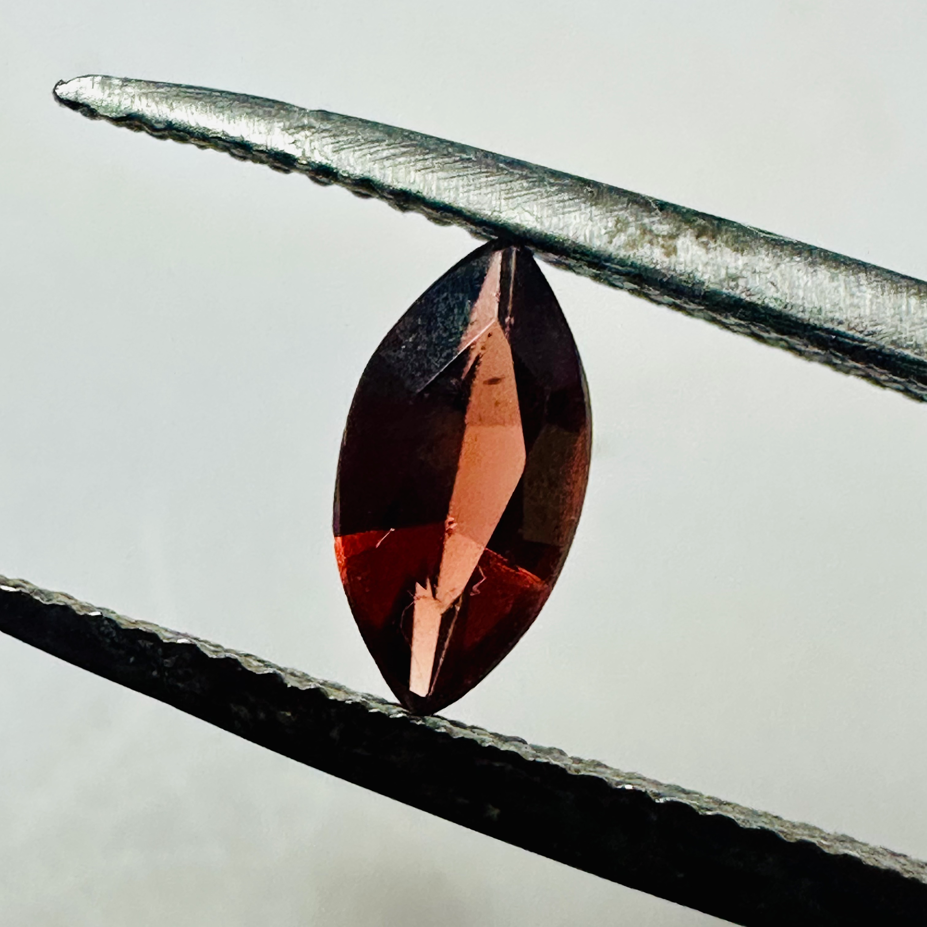 GARNET  MARQUISE  7.8MMX 4.MM 0.52CTS RED image 0