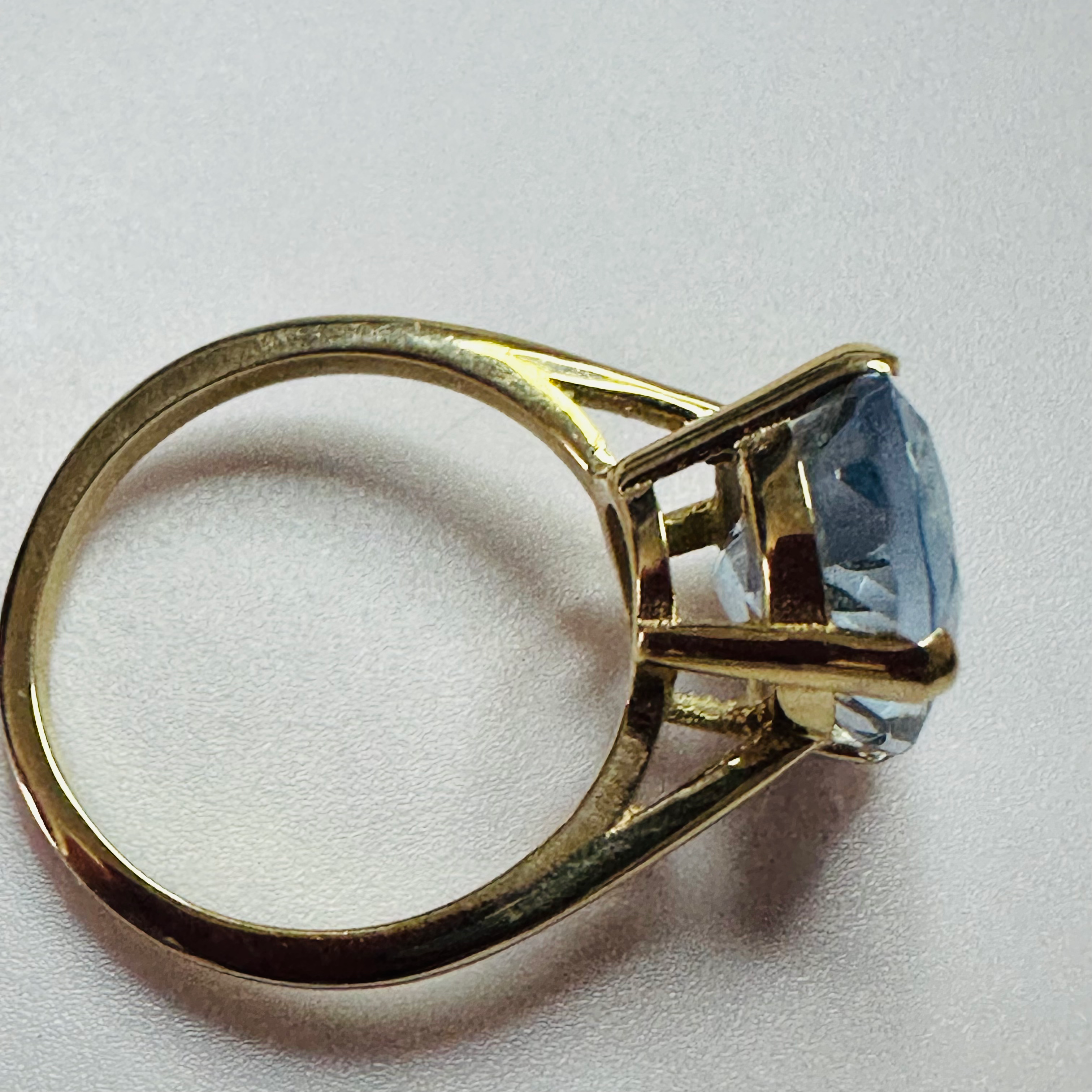 Hand cut Synthetic Sapphire Pastel Blue Yellow 9ct yellow gold ring size N image 5