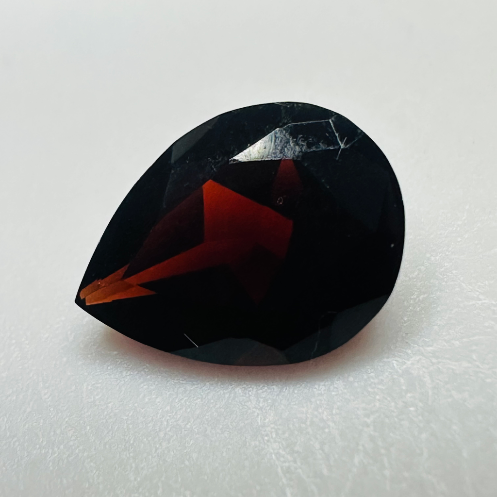 GARNET DROP   10.2MMX7.7MM 2.25CTS image 7