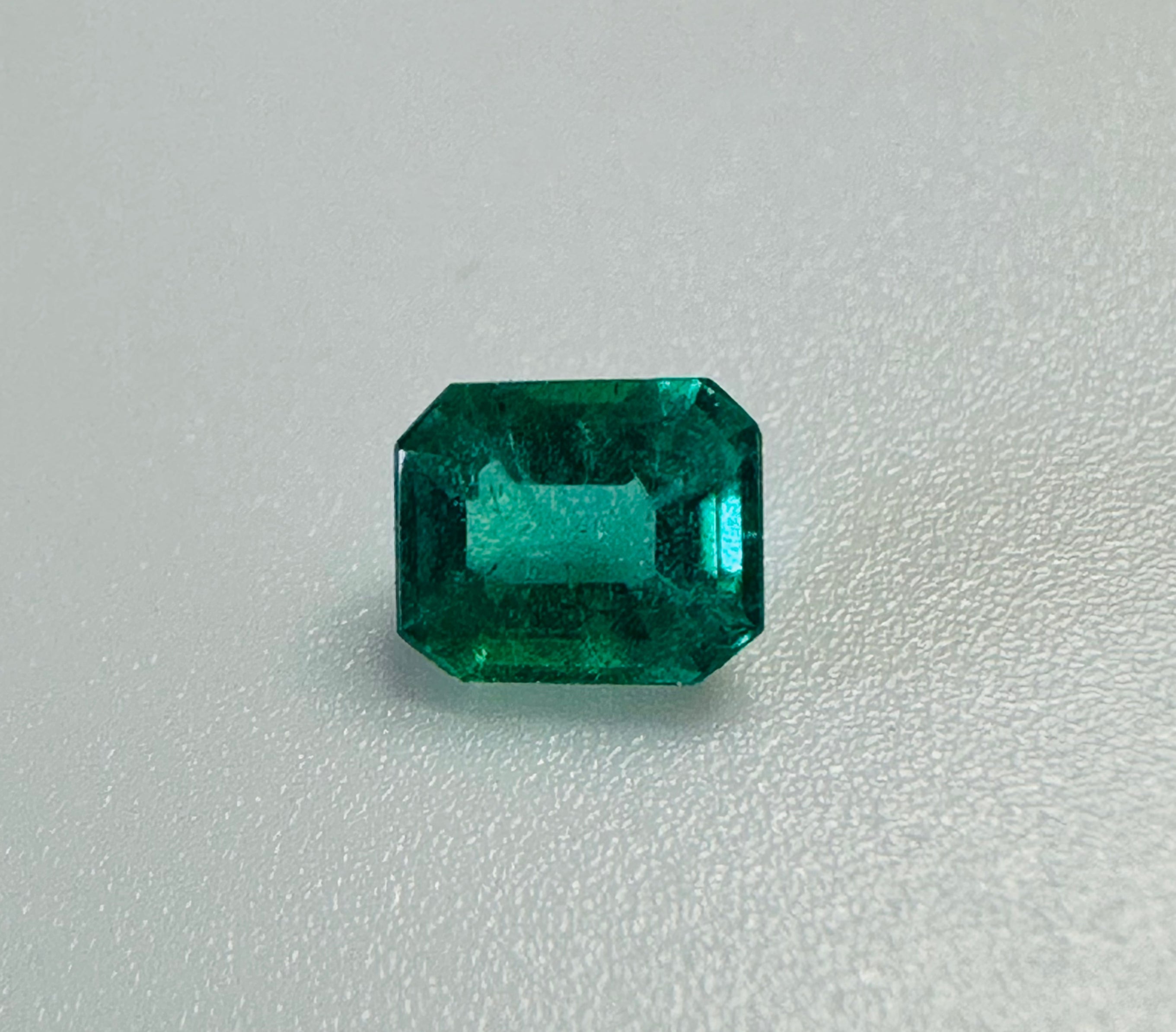 EMERALD OCTAGON 5.1MM X  4.2MM  0.44CTS image 2